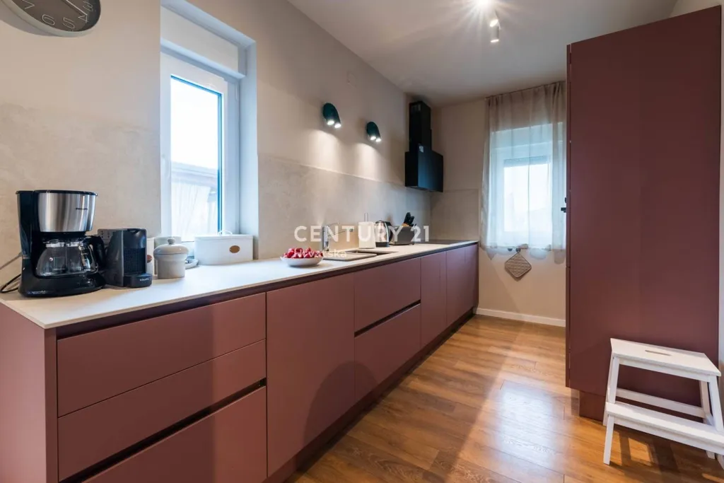 Köök - Apartment with Pool in Vabriga
