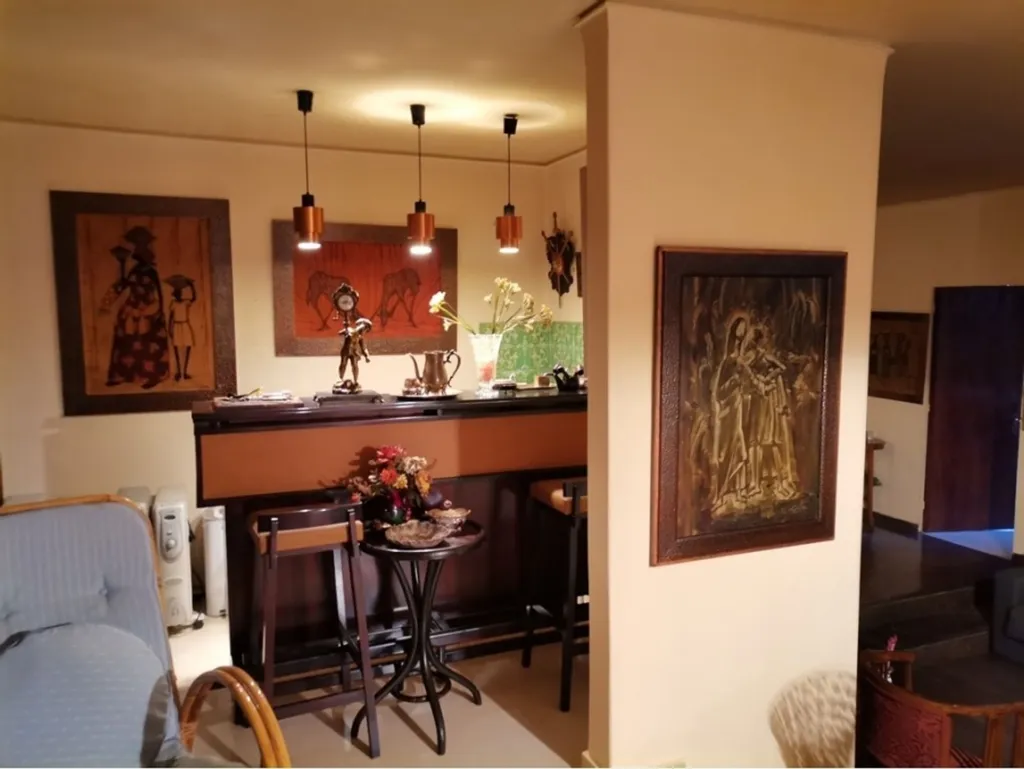Soggiorno - Renovated Corner Apartment with Front View in Erythraia Centre