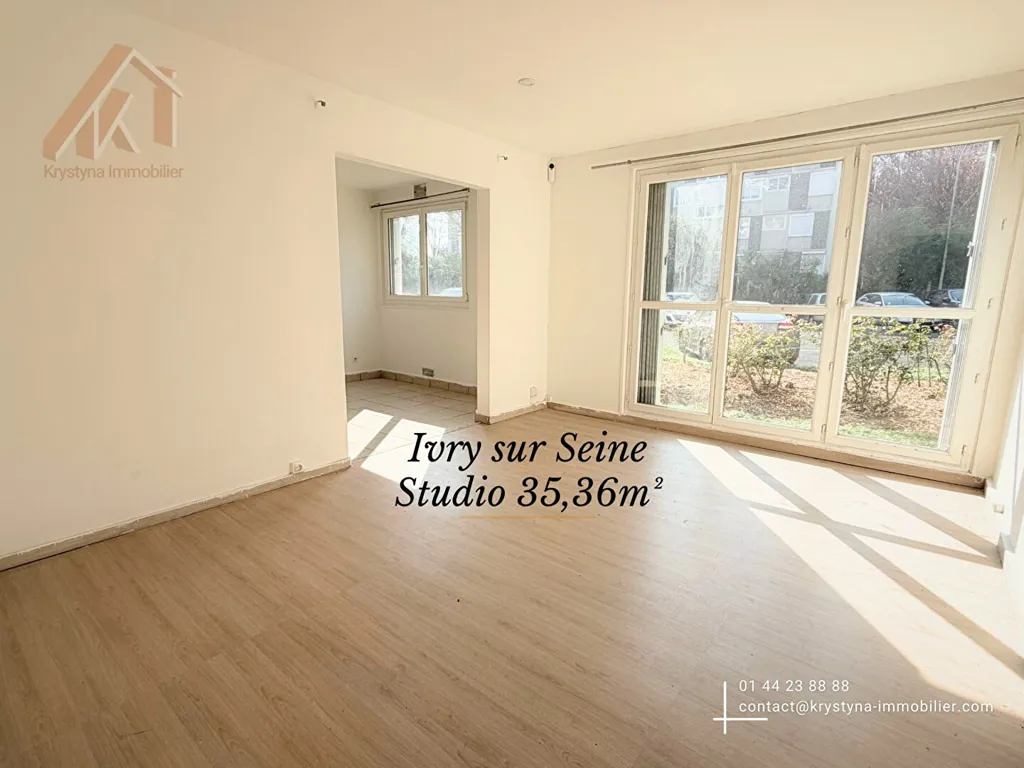Pièces - Studio lumineux avec parking à Vitry-sur-Seine