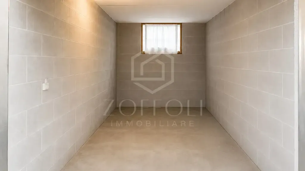 Esik - Apartment with Balcony in Cervia
