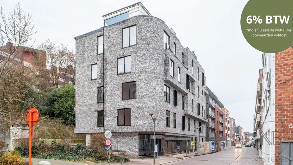 Extérieur - Penthouse avec Terrasse et Parking à Genk