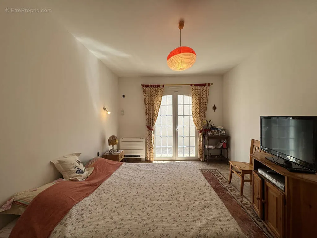 Chambres - Villa avec Piscine dans un Secteur Calme à La Grande-Motte