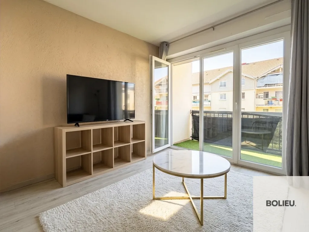 Balcone - Studio with Balcony in Annemasse
