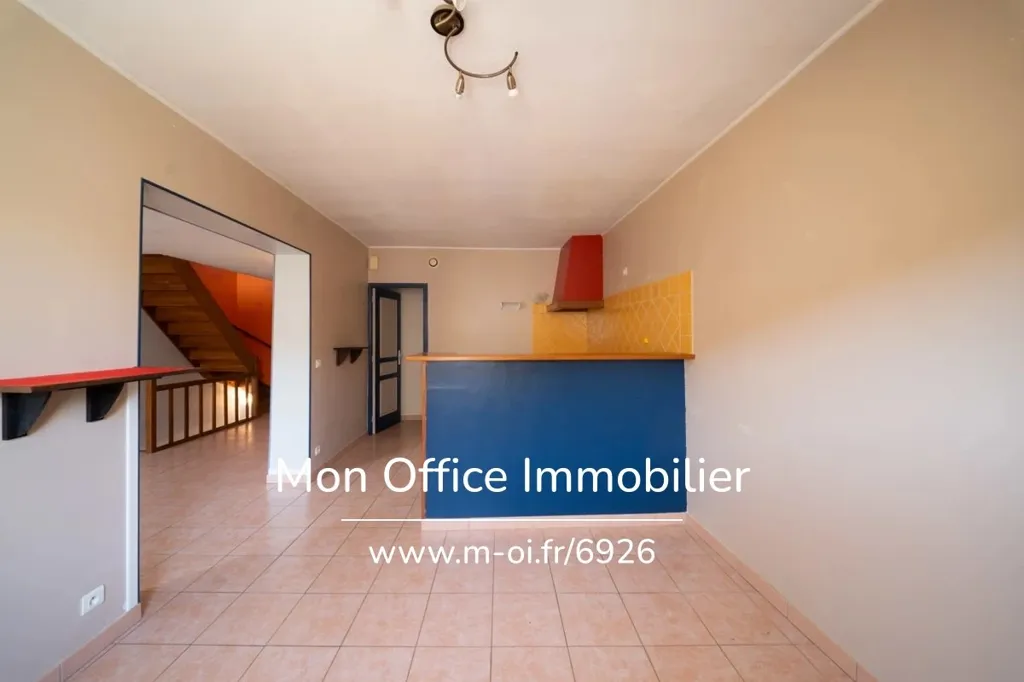 Ingresso - Character House with Potential in Le Puy-Sainte-Réparade