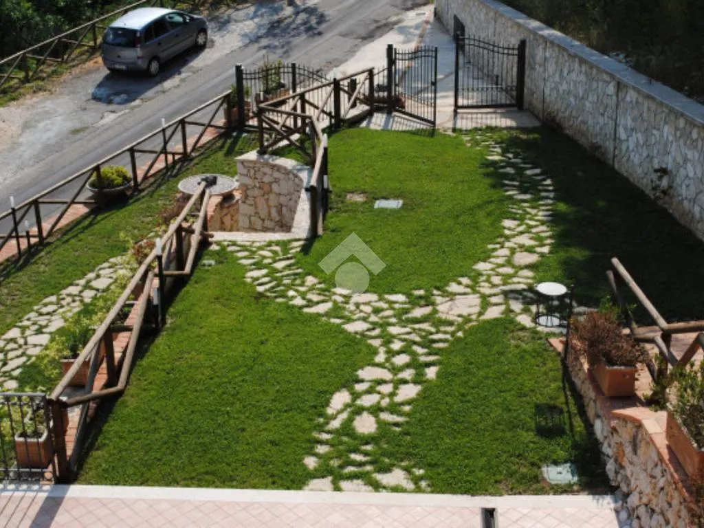 Garden - Independent House with Restaurant in Venafro