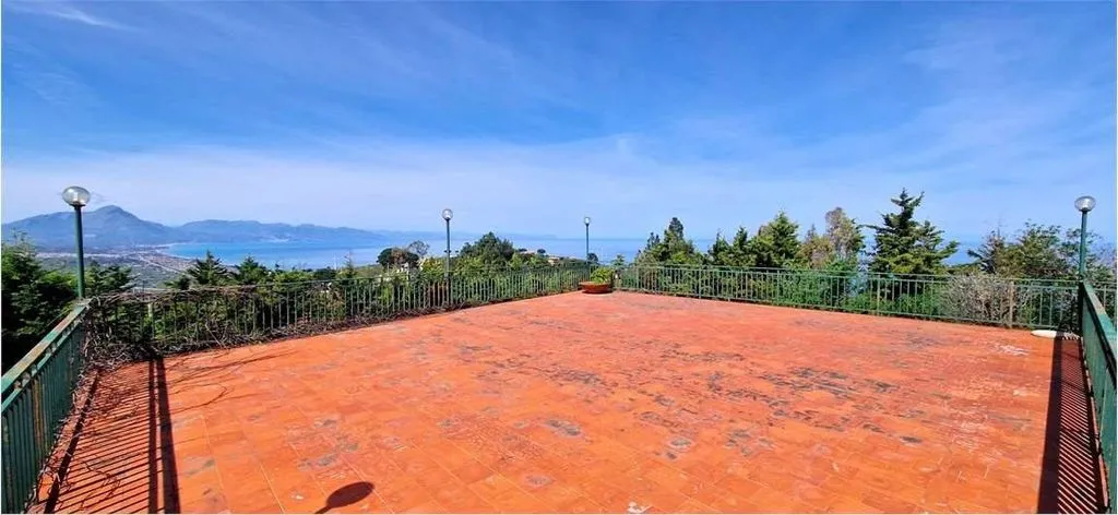 Terrace - Luxury Villa with Panoramic Views in Cefalù