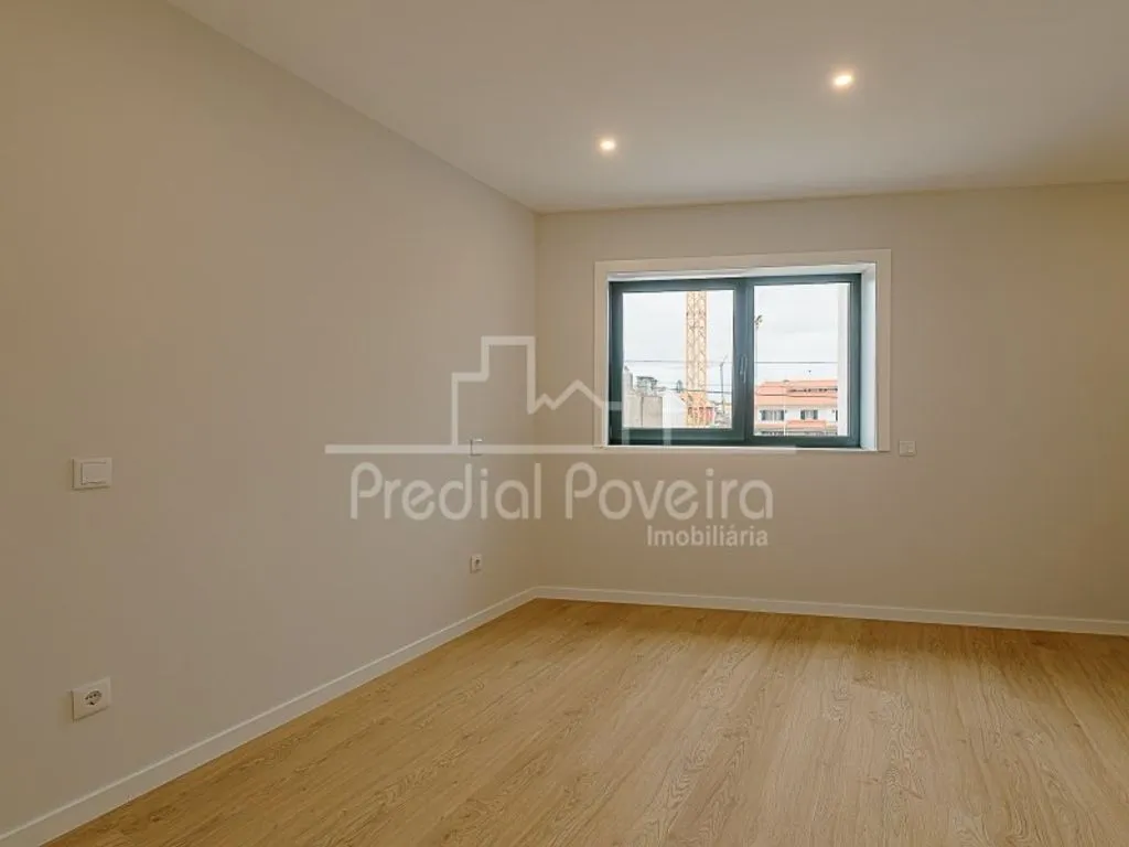 Toad - New Duplex Flat with Terrace in Póvoa de Varzim