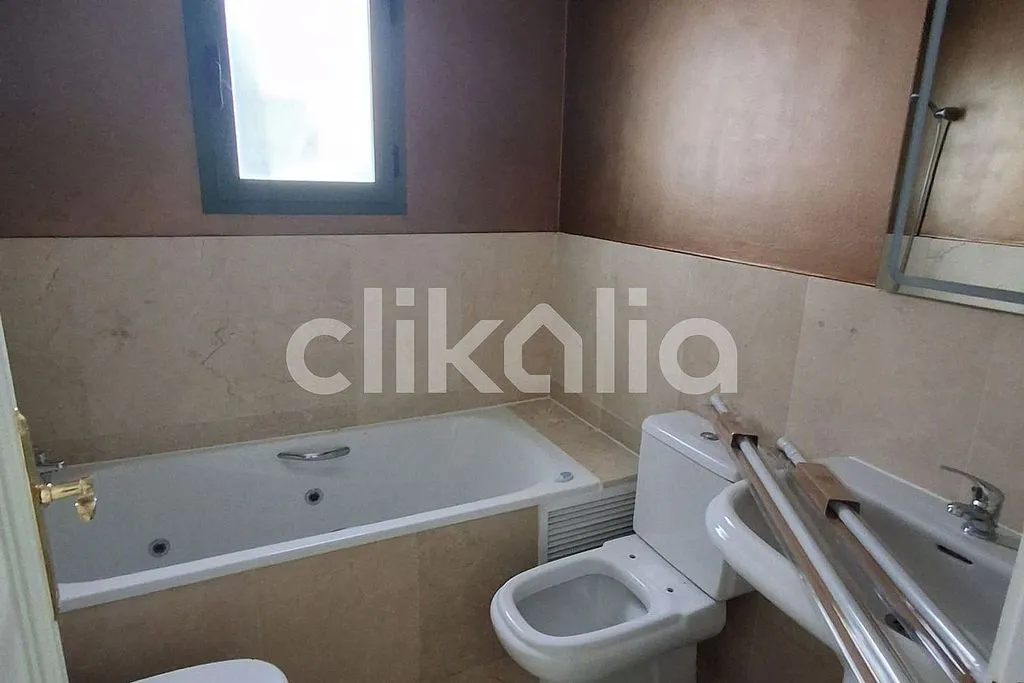 Salles de bain - Apartment with Pool and Terrace in Manilva