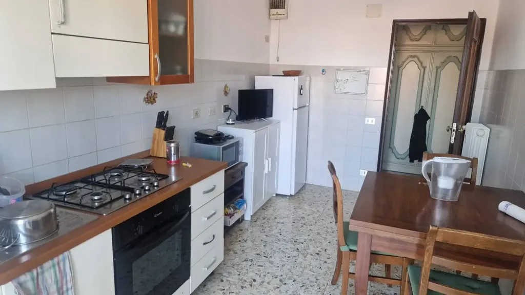 Köök - Apartment with Balcony in Montanelli, Pisa
