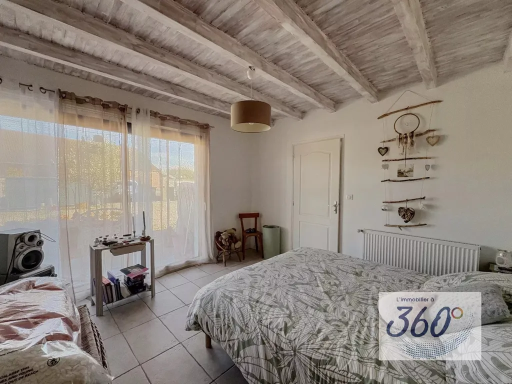 Magamistoad - Renovated Farmhouse with Pool in Louhans