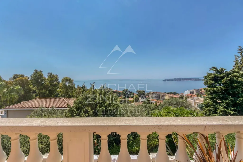 Balcon - Villa de Luxe avec Vue Mer à Cap-d'Ail