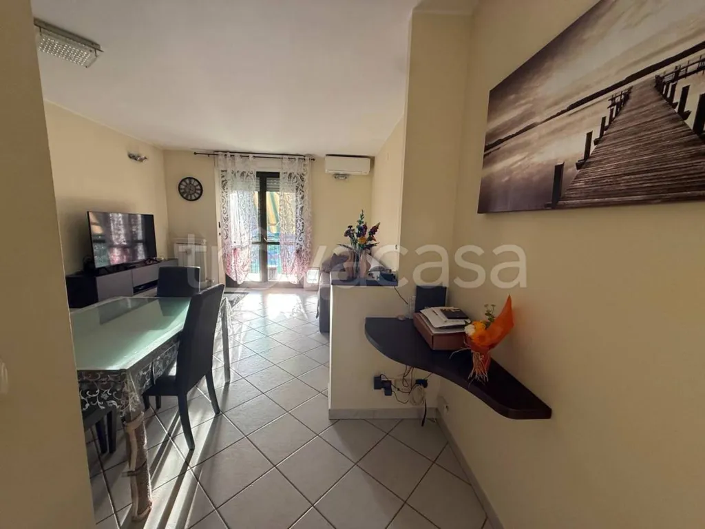 Sala da pranzo - Modern Studio with Balcony in Settimo Torinese