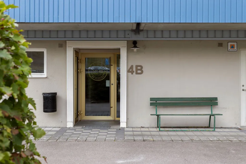 Ingresso - Renovated Flat with Glazed Balcony in Solbacken