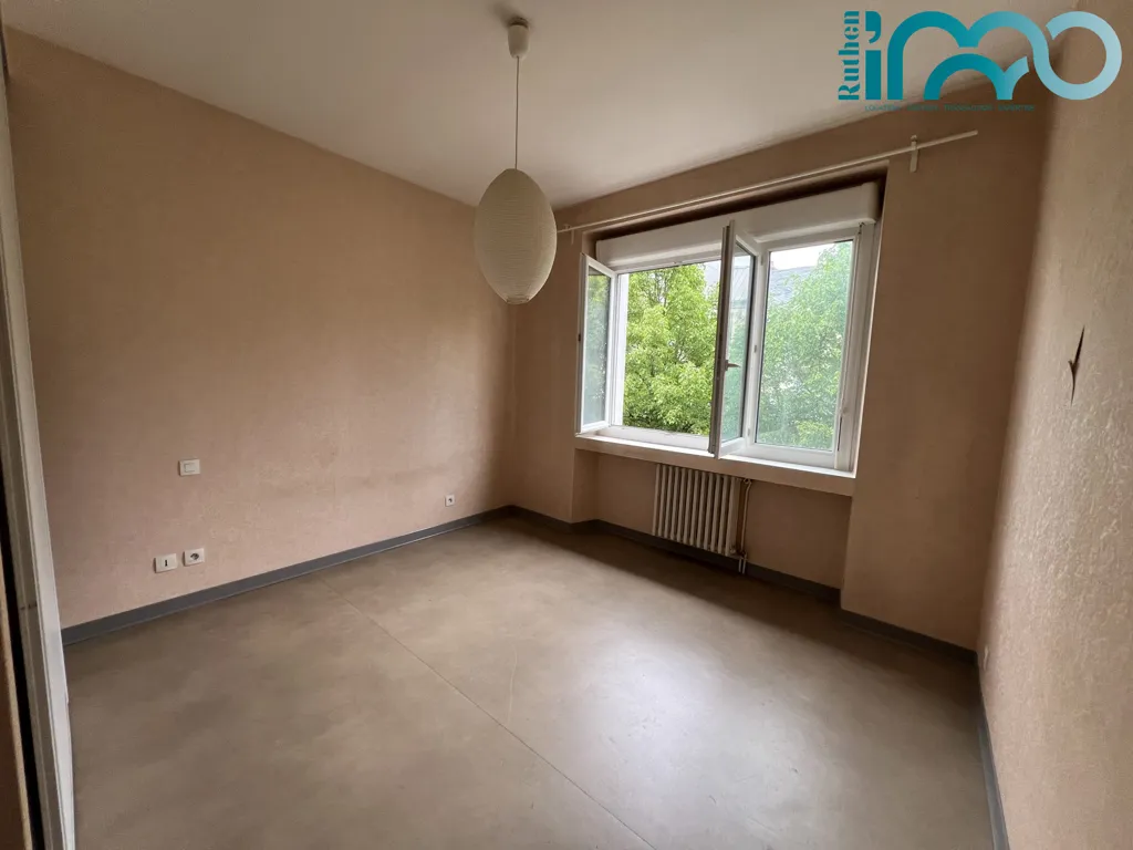 Toad - 2-Bedroom Apartment in Requista