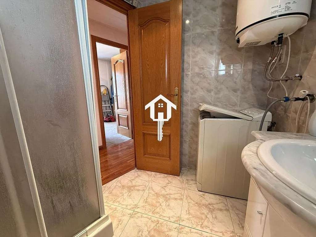 Salles de bain - Apartment with Balcony in Campoamor