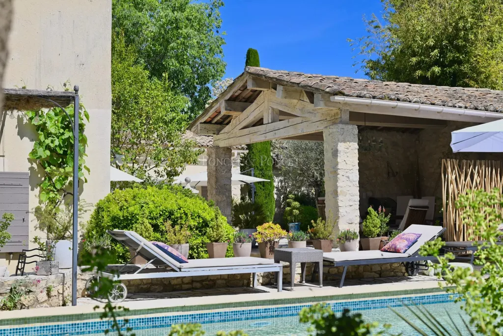 Bassein - Elegant Stone House with Pool on Uzès Outskirts