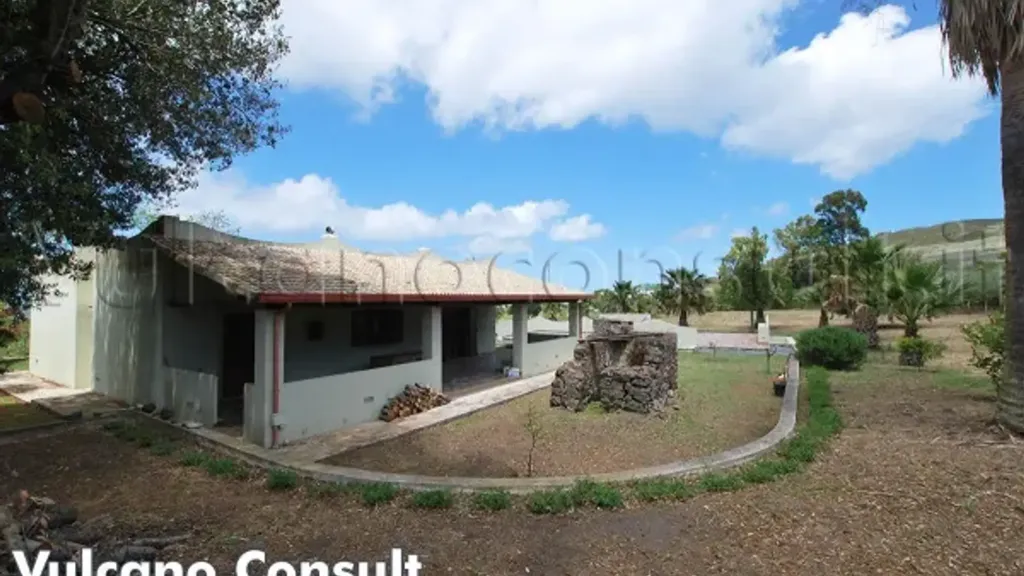 Extérieur - Rustic Villa with Garden in Lipari