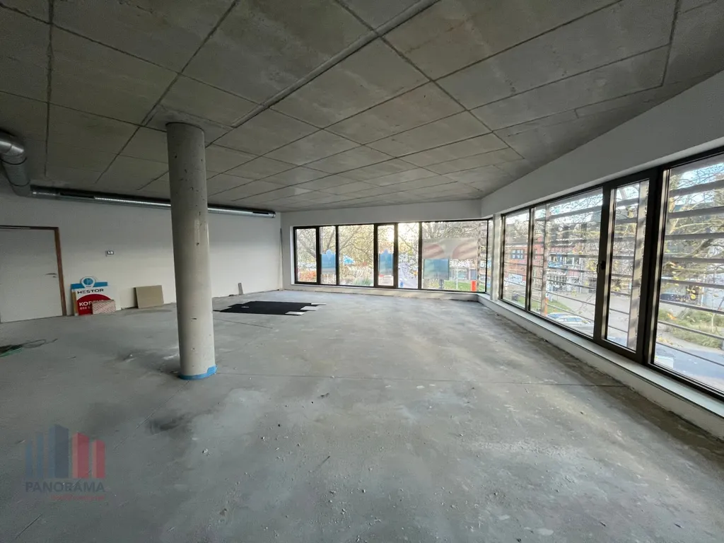 Stanze - Modern Office Space in Central Hamme