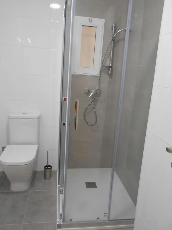 Bagni - Furnished Flat with Terrace in Blasco Ibáñez