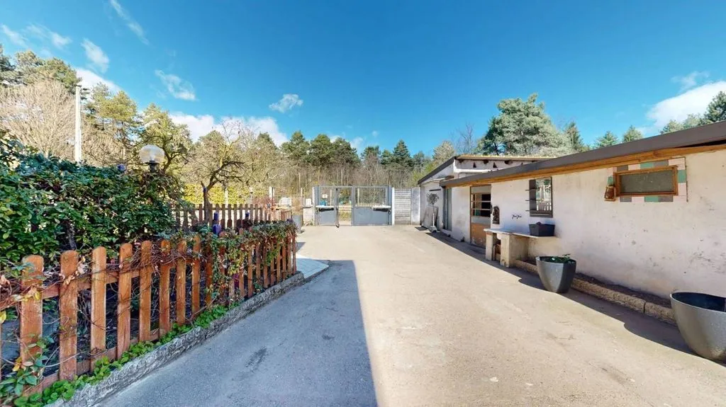 Extérieur - Rustic Villa with Private Garden in Tradate