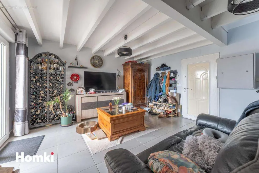 Elutuba - Duplex with Terrace in Bagatelle