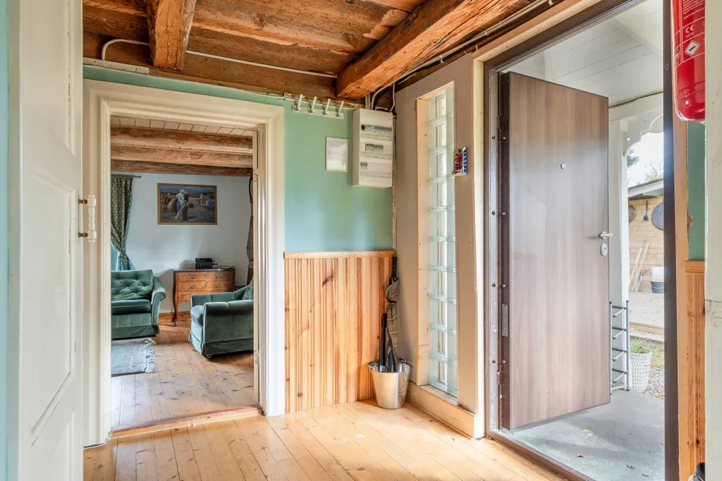 Esik - Cottage with Sauna in Södermanland