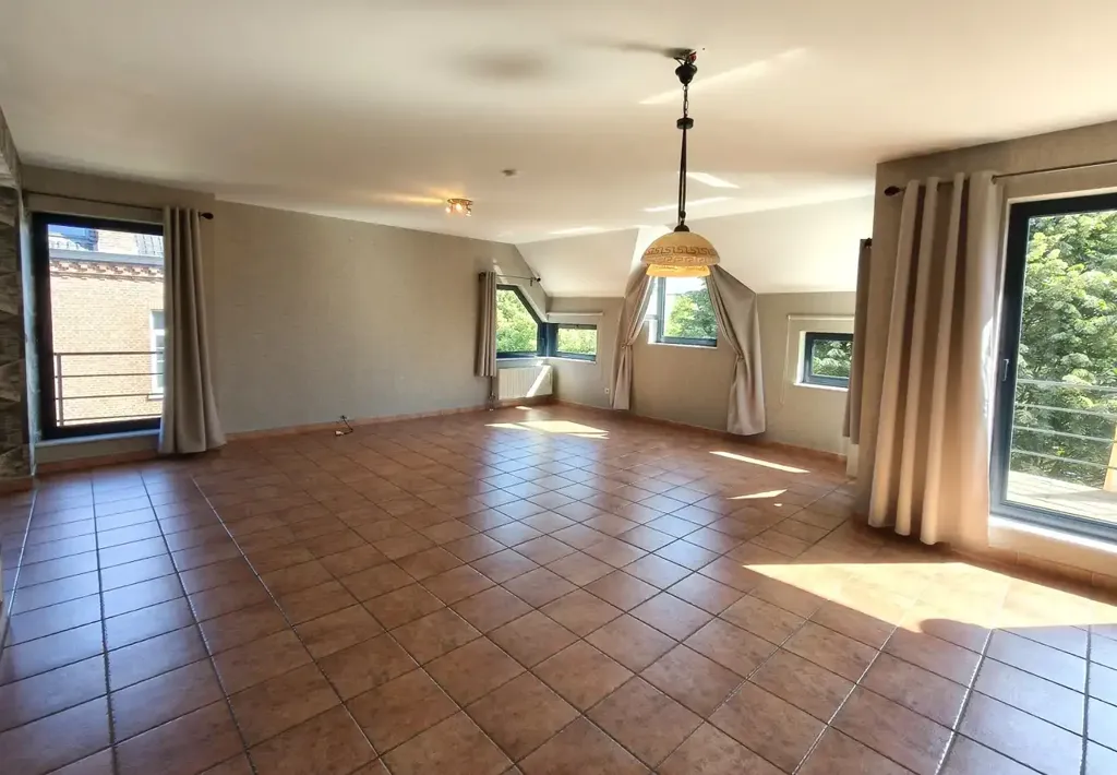 Elutuba - Apartment with Garage on Corner in City Centre