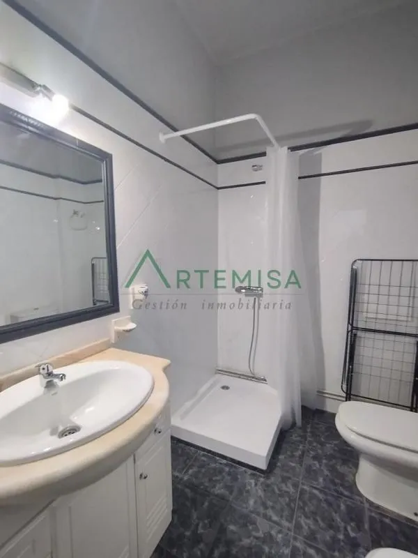 Vannitoad - Furnished Flat in Central Ferrol