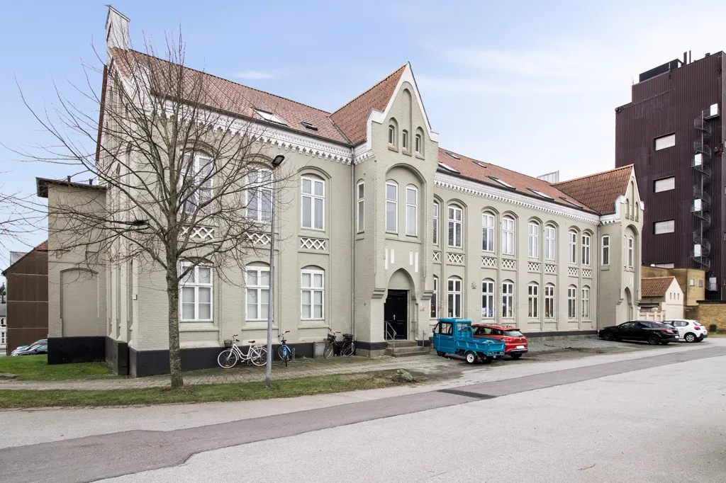 Välivaade - 2-Bedroom Apartment with Original Features in Haderslev