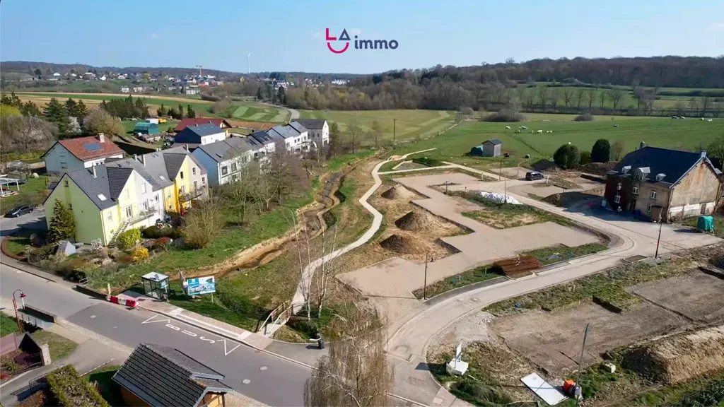 Õhuvaade - Architect-designed House with Terrace in Pissange