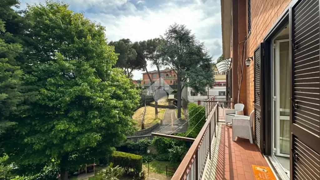 Balcon - 4-Room Apartment with Balcony in Monte Compatri