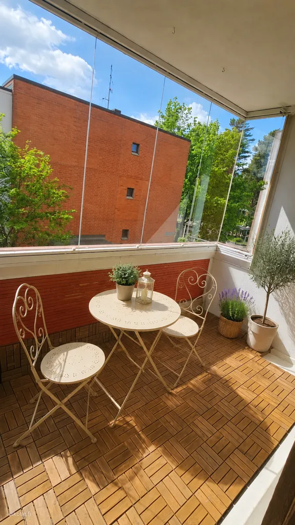 Balcone - Apartment with Balcony in Hakunila, Vantaa