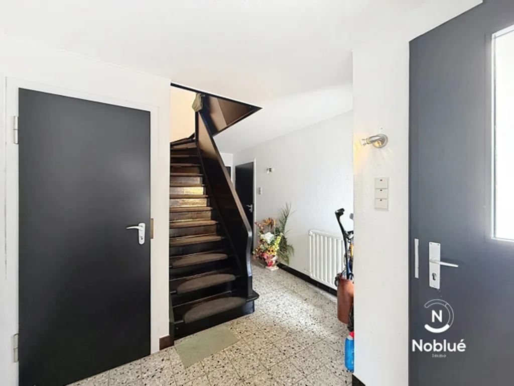 Hallway - Spacious House with Garden in Stembert Centre