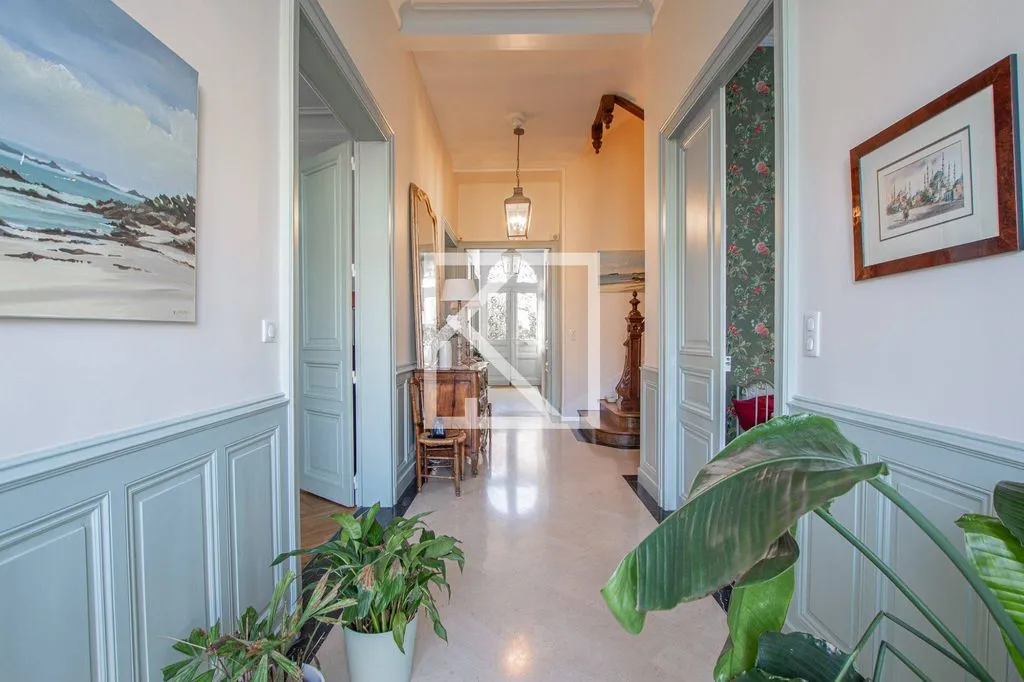 Entrée - Maison de Luxe avec Jardin Intime à Angers