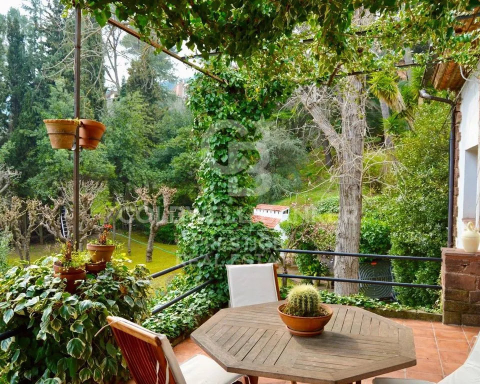 Terrazza - Luxury Farmhouse with Pool in Castellví de Rosanes