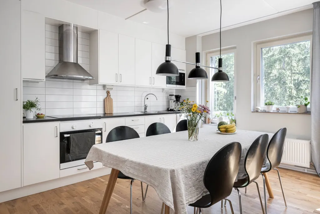 Sala da pranzo - Apartment with Garden View in Älta