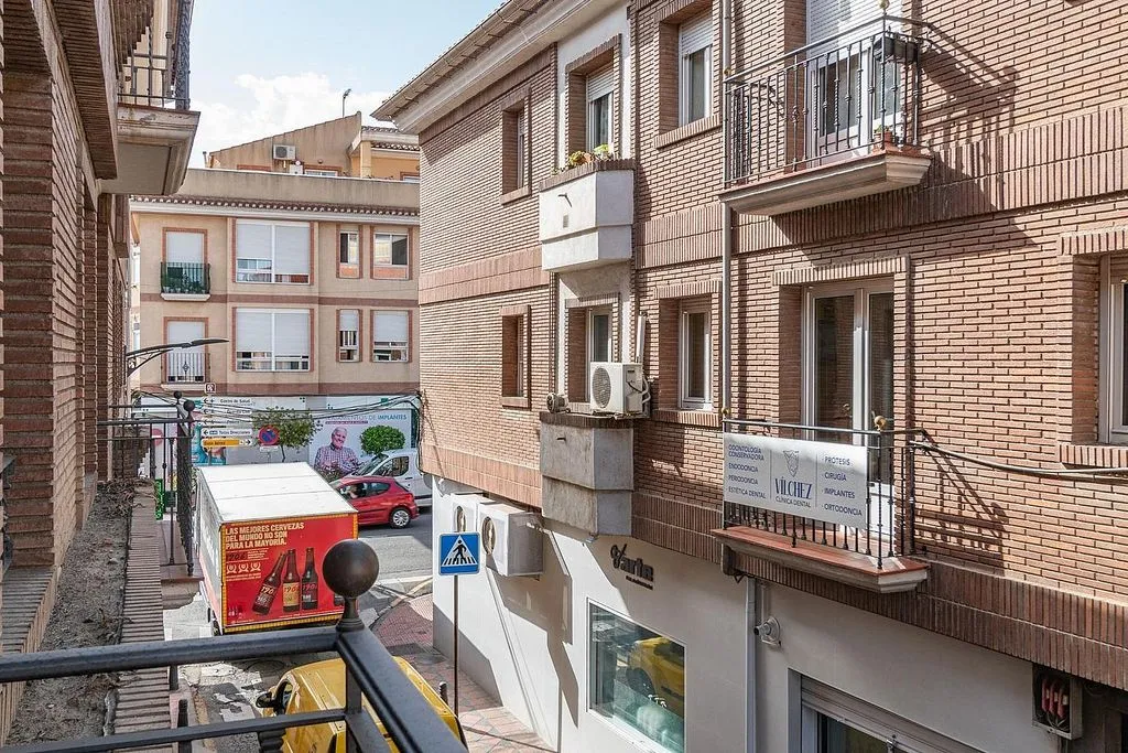 Balcon - Modern Apartment with Balcony in Armilla