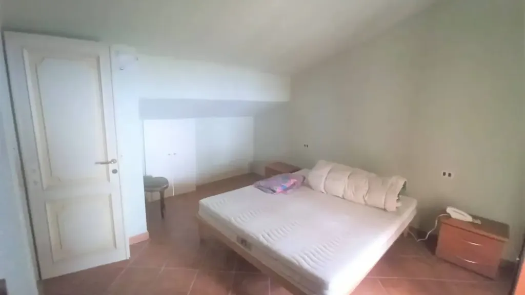 Chambres - Semi-detached Villa with Garden in Reggello