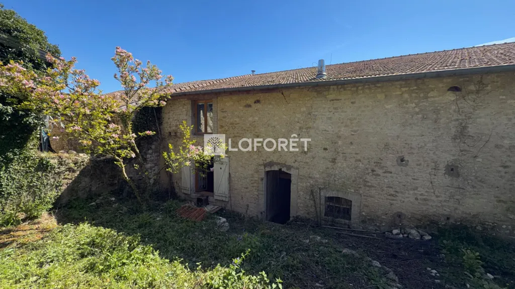 Aed - Village House with Workshop in Sainte-Ménehould