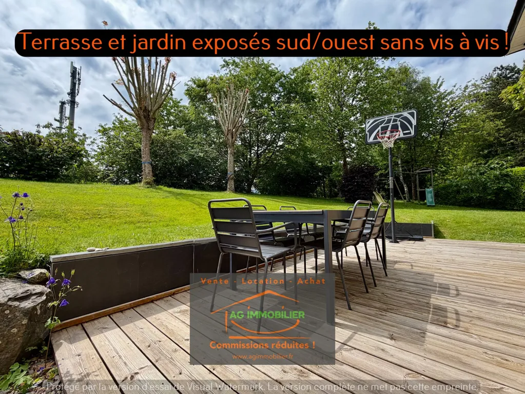 Jardin - Maison Récemment Construite avec Terrasse à Pacé
