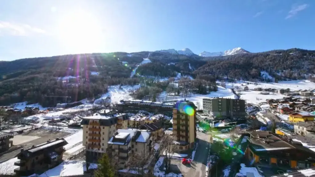 Apartment with South View in Aprica