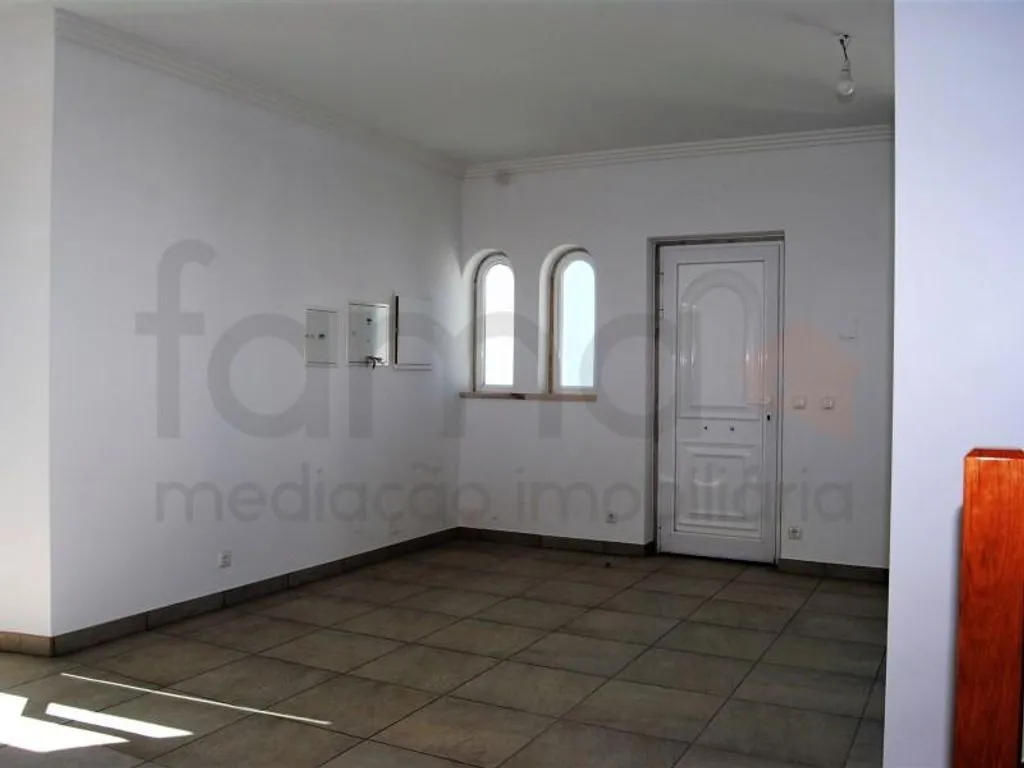 Esik - Remodelled House with Sea View in Ericeira