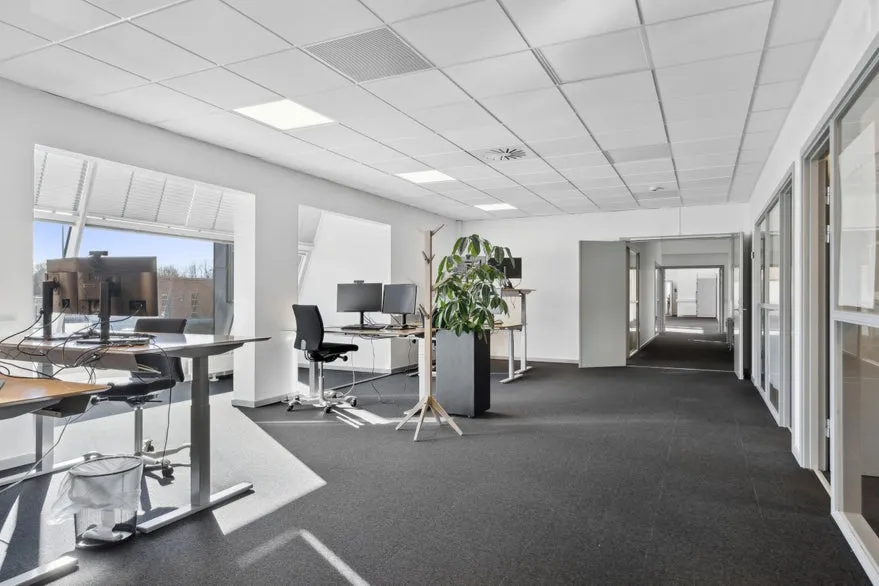 Kabinet - Office Space with Parking near E20 in Kolding
