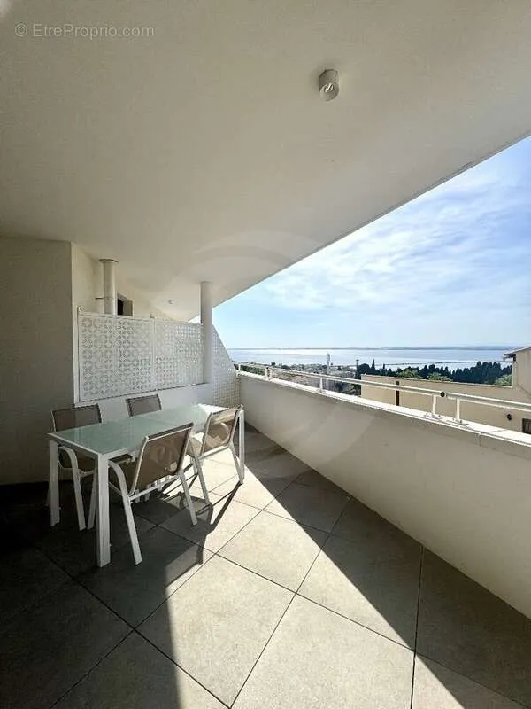 Terrasse - Appartement 4 Pièces avec Terrasse à Sète