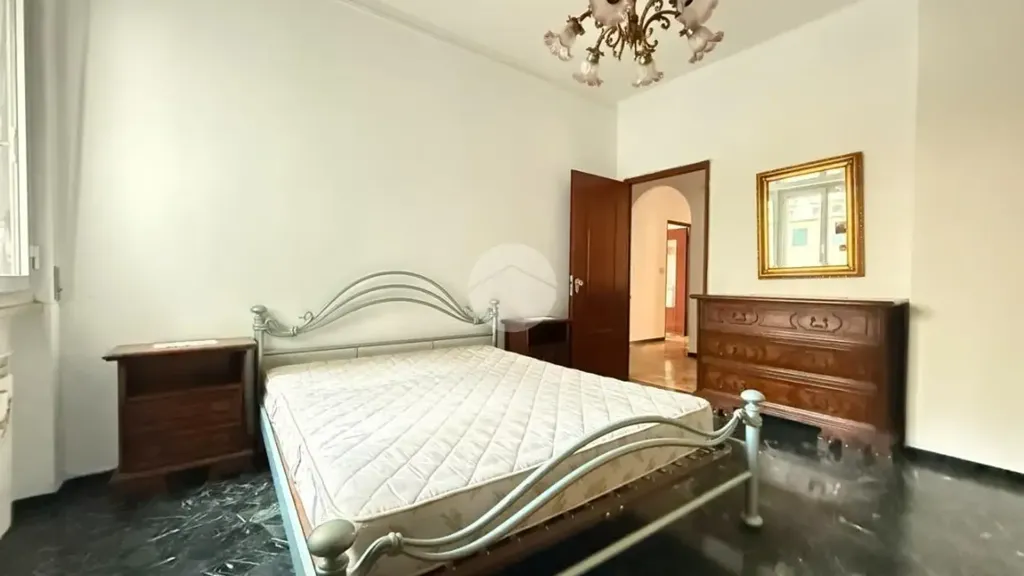 Magamistoad - Spacious Flat with Balcony in Genoa