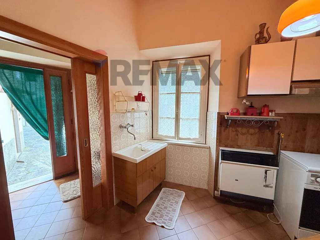 Cuisine - Independent House with Terrace in Popiglio
