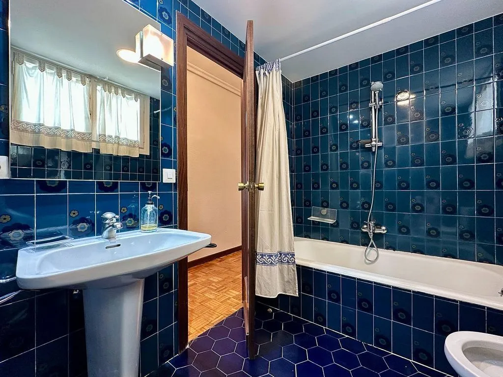Salles de bain - Apartment with South View in Pamplona