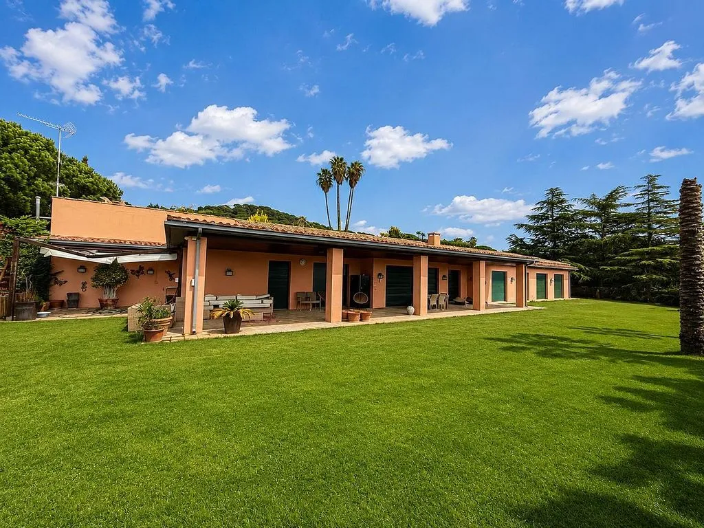 Giardino - Chalet with Pool and Terrace in Supermaresme