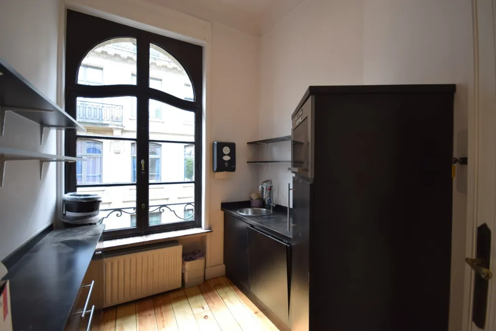 Köök - Charming Office in Historic Brussels