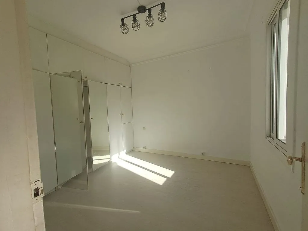 Toad - Attic with Potential in Sant Gervasi - La Bonanova
